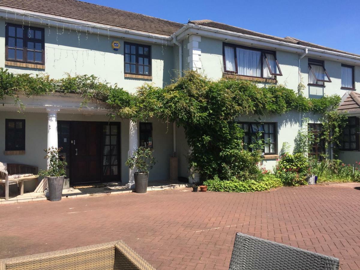 ברידג'נד Parc Lodge Guesthouse מראה חיצוני תמונה